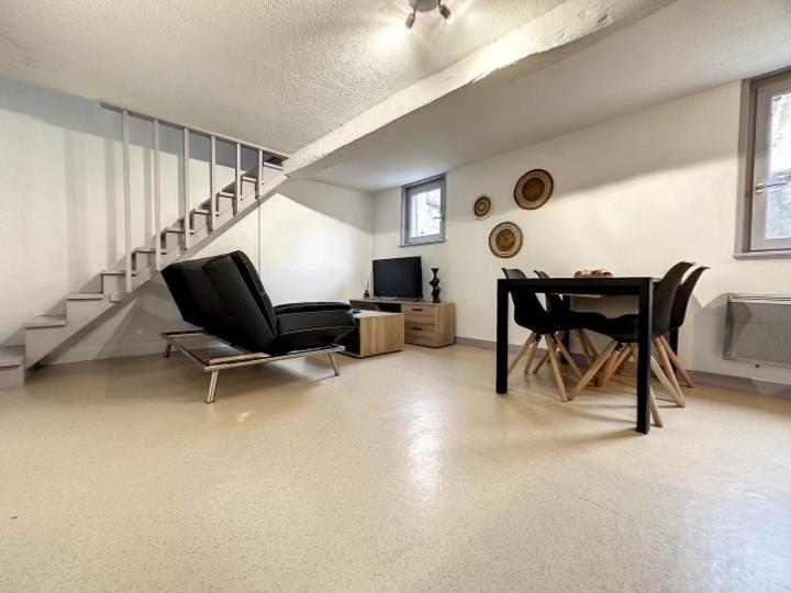 Residence Bury Тюль Экстерьер фото
